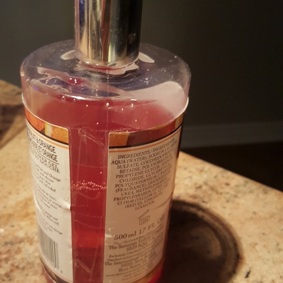 The Somerset - grapefruit & orange body wash SOLD ON TITLE - Picture 3 of 3